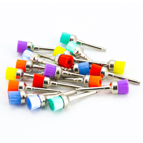 ESCOBILLA DE PROFILAXIS COPA NYLON COLORES OME CAJA X 100 UNID